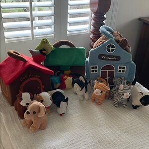 Pet play sets with Dog House, Cat Condo & Animal Figures - Multi-Color